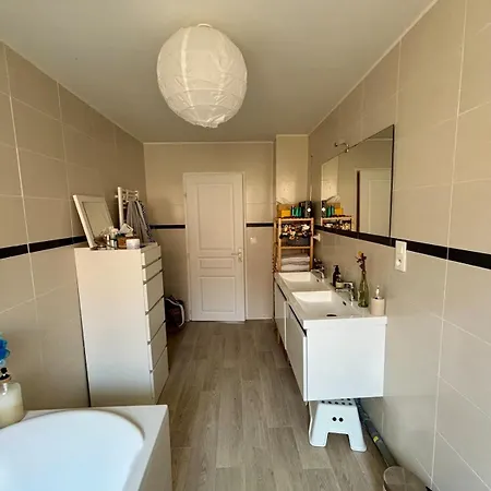 Grande Premium Climatisee, Parking Clos 3* Bergerac